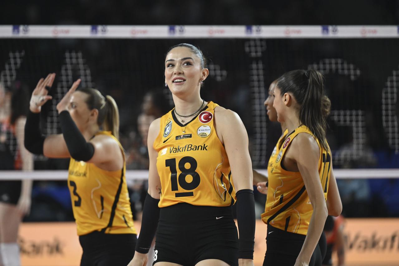 Zehra Güneş with historic recognition - volleyball player in Forbes Türkiye's